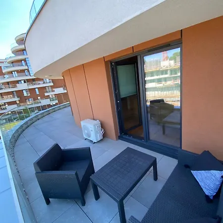 Apartment Beautiful Apartment- Free Garage- Wislane Tarasy *