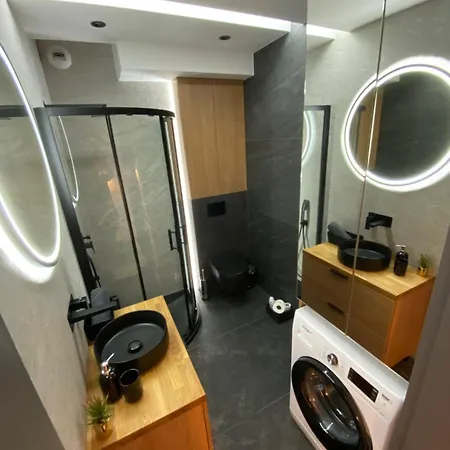 Beautiful Apartment- Free Garage- Wislane Tarasy アパート クラクフ